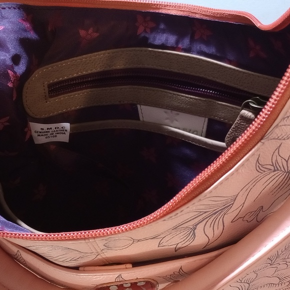 Anushka Large Hand Painted Purse with Wallet - Picture 5 of 8